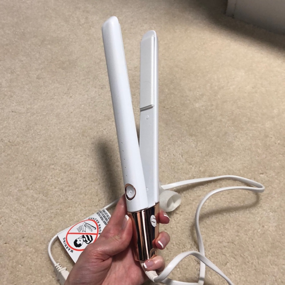 T3 hair straightener